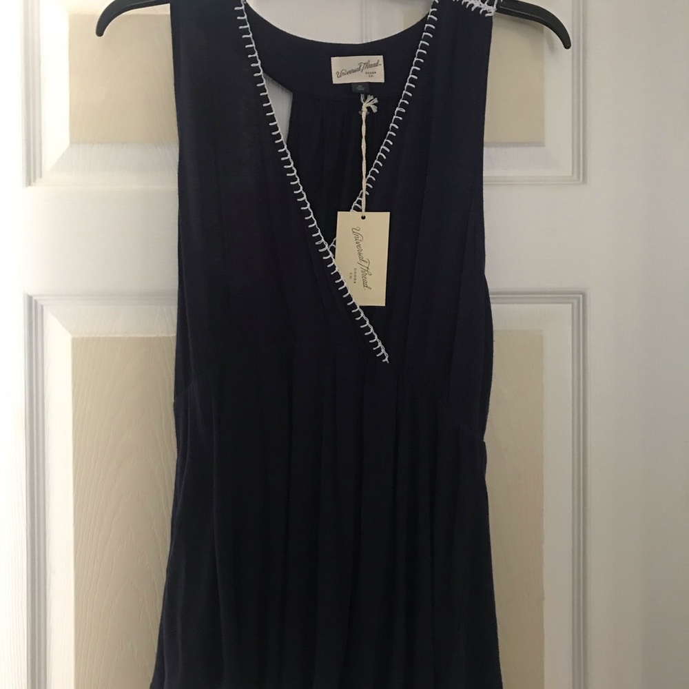 New with tag Universal Thread tank size XS